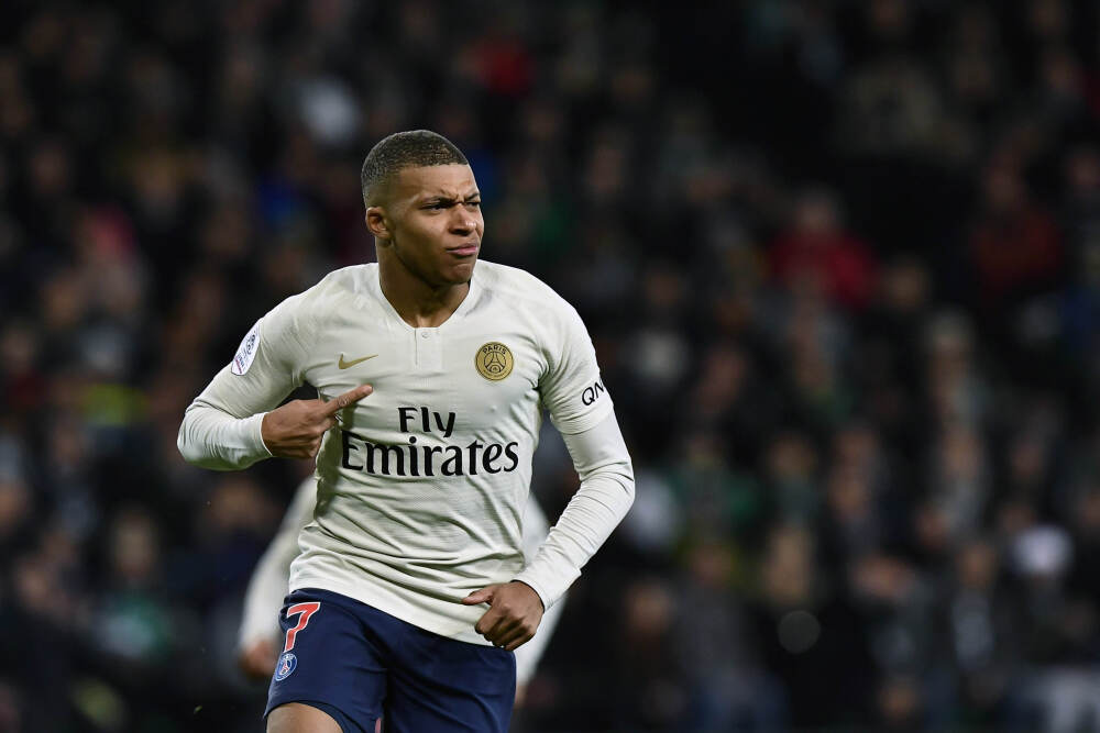 年末影剧双爆，他该爆发了！